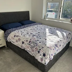 Double Next To London Heathrow Airport And Elizabeth Line Train To London Homestay